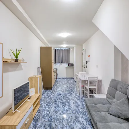 New! Maisonette In By Sf Homes *